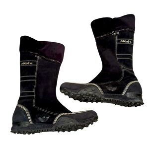 Adidas black suede torsion zip side boots womens 8 US